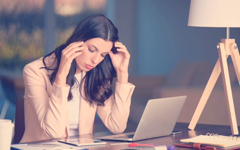 ¿Cómo combatir el estrés laboral?