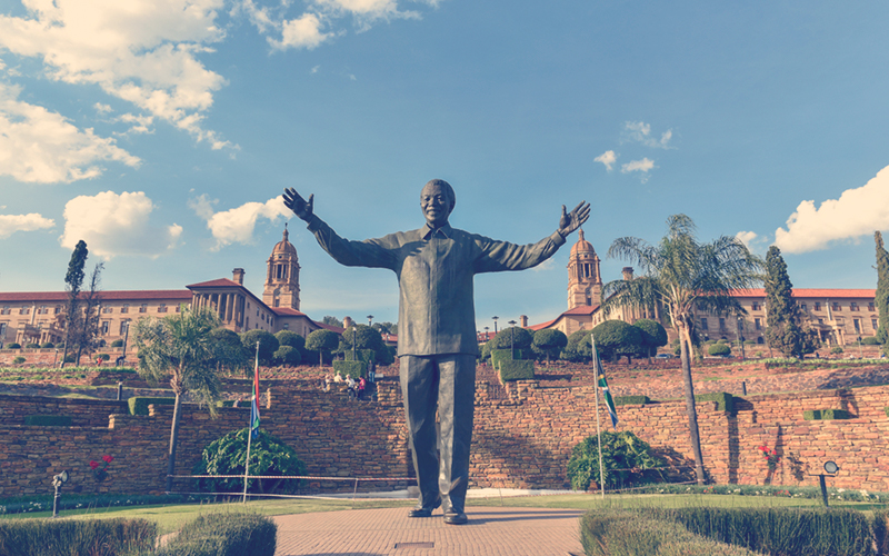 Estatua de Nelson Mandela en Sudafrica 