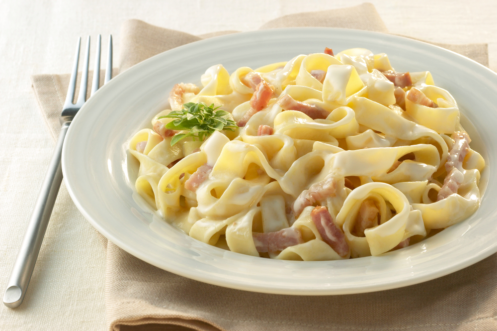 Tallarines en salsa carbonara