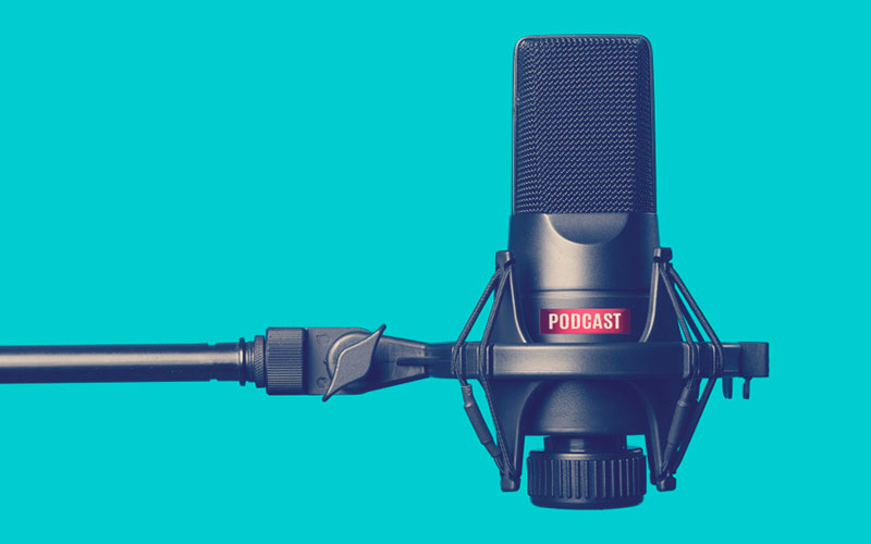 micrófono para grabar podcast para emprendedores