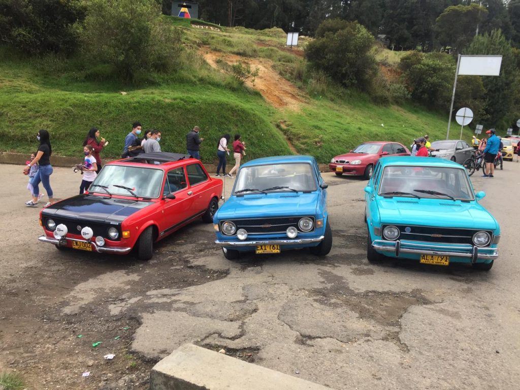 carros clásicos para reparar fiat 128