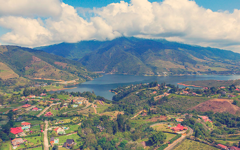 panorámica Lago Calima