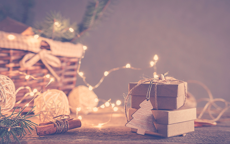 Navidad y basura cero, regalos de empaque ecológicos en papel kraft