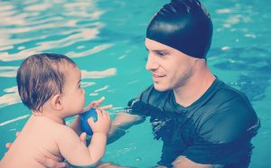 beneficios-practicar-natación-niños- edad-temprana