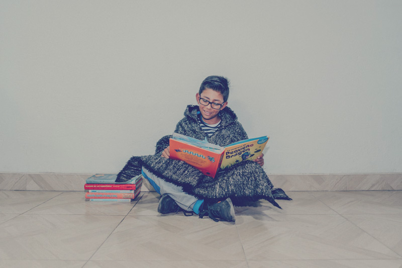 estudiante de la Biblioteca de la Creatividad