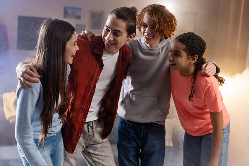 adolescentes en grupo