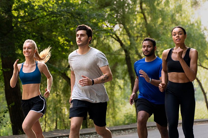personas-corriendo-en-la-calle