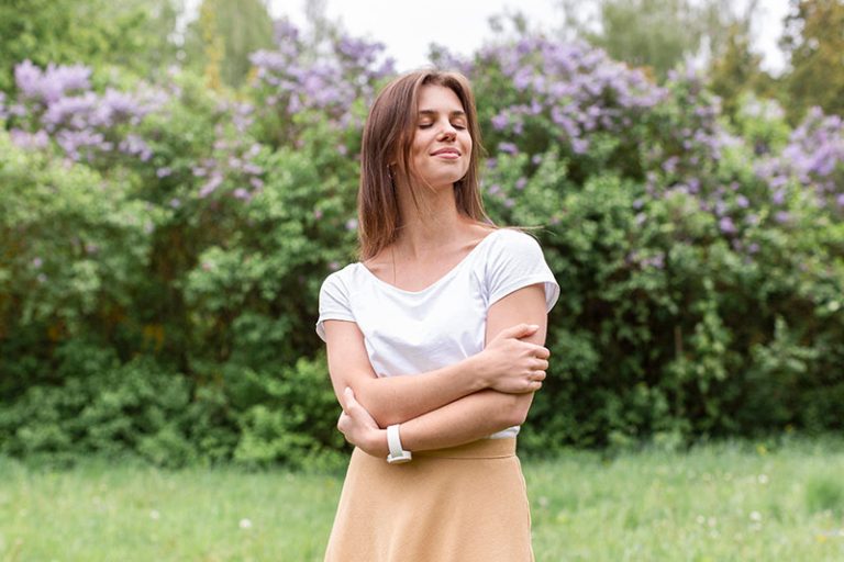 joven con salud mental positiva